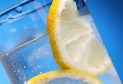 Fototapeta na zástenu - Fresh drink 28193